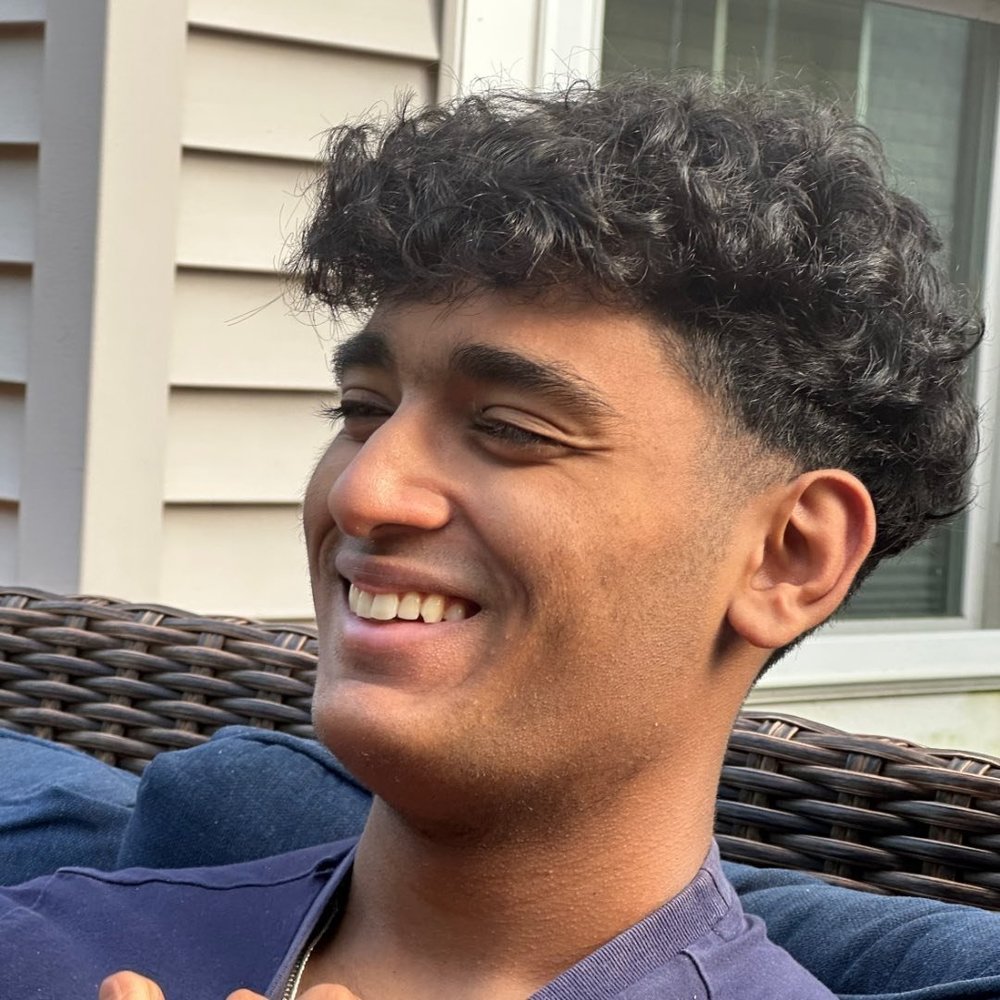 Meet your Posher, Amar